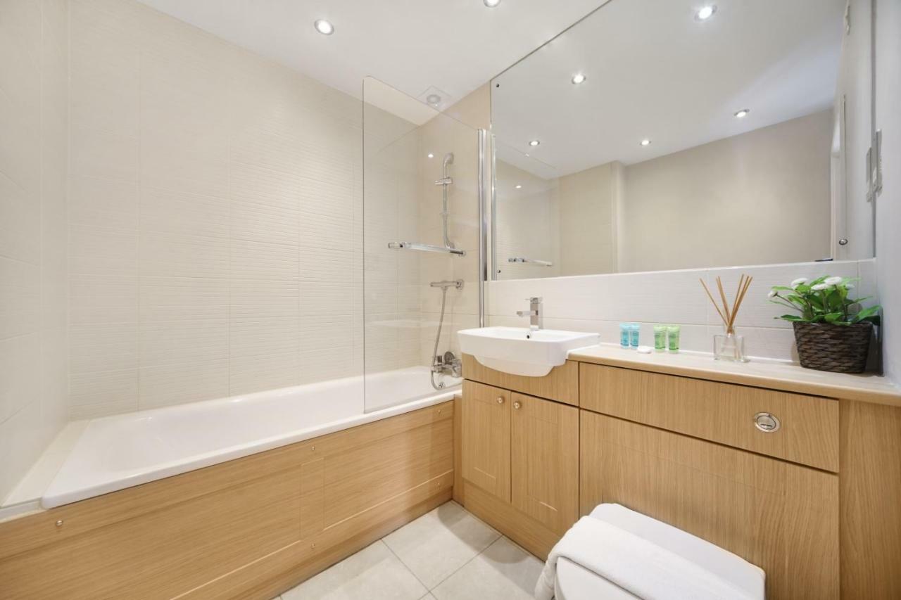 2 Bed Executive Penthouse Near Liverpool Street Free Wifi By City Stay Aparts London Bagian luar foto