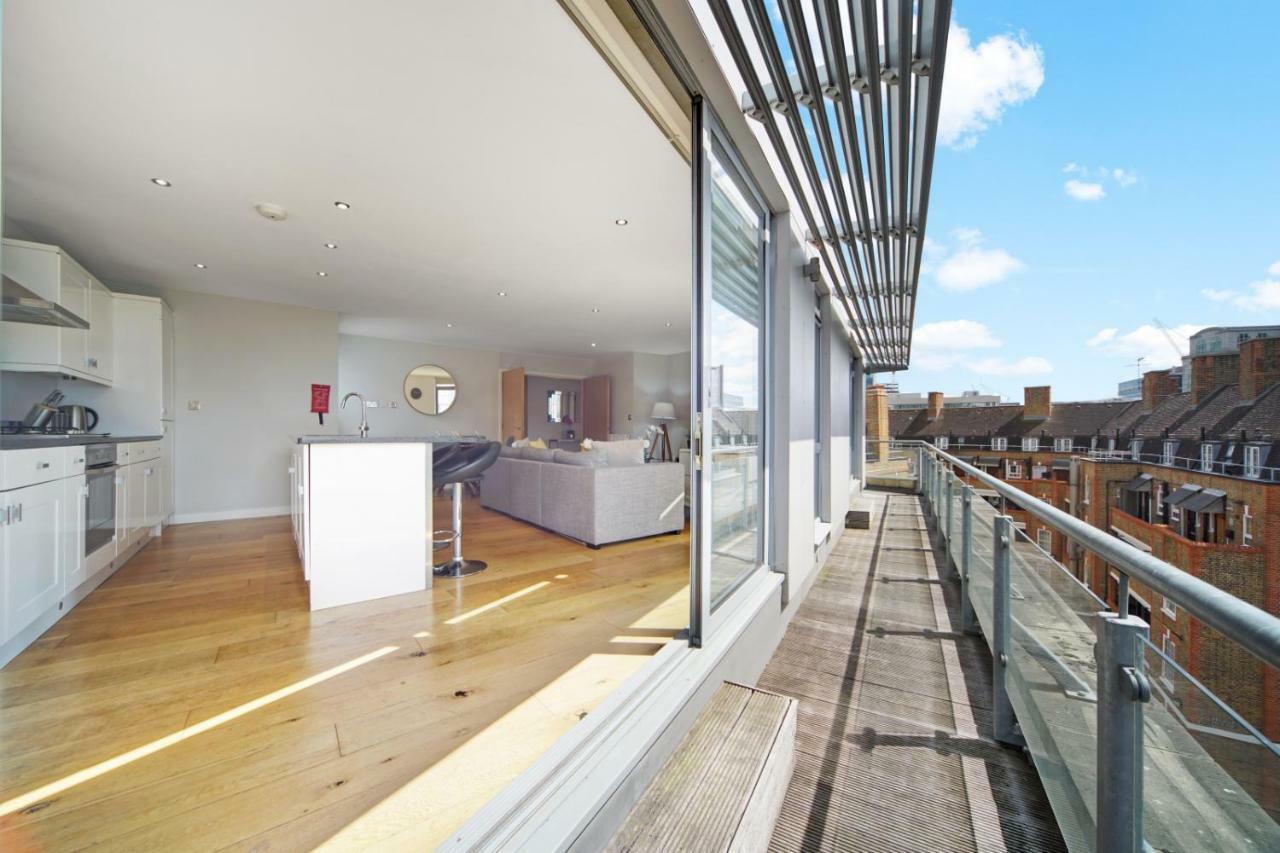 2 Bed Executive Penthouse Near Liverpool Street Free Wifi By City Stay Aparts London Bagian luar foto