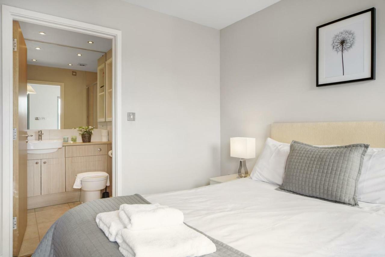 2 Bed Executive Penthouse Near Liverpool Street Free Wifi By City Stay Aparts London Bagian luar foto